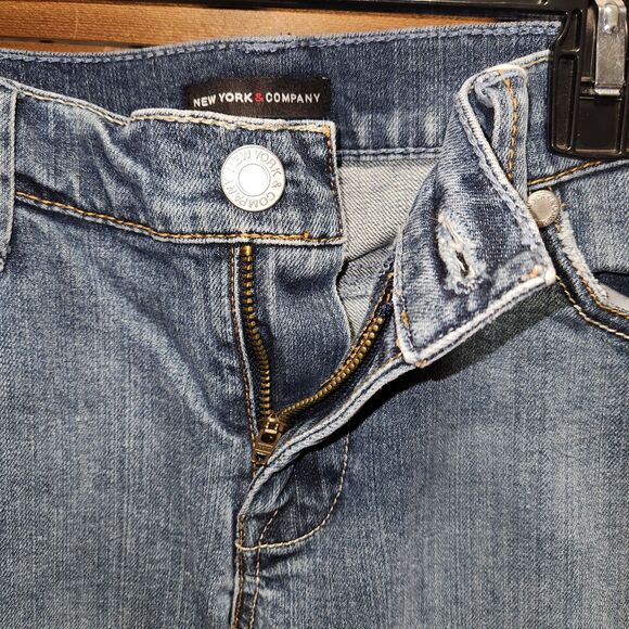New York & Company Denim Capris Jeans Women's Size 6 Cotton Spandex - Picture 12 of 13